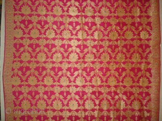 Dupatta handwoven fuchsia silk with zari (Real Silver) from Varanasi, Uttar Pradesh , India. c.1900. Good condition. Its size is 175cmX295cm(DSC06349 New).           