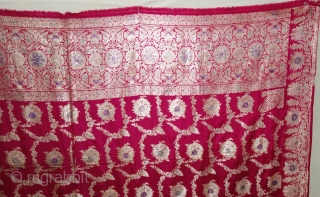 Dupatta Handwoven Silk with Real zari (Real Silver) from Varanasi, Uttar Pradesh, India. c.1900. Good condition. Its size 182cmX218cm(DSC08179).              