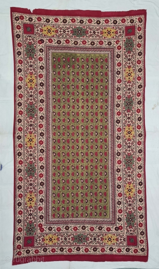 An Kalamkari And Wood Block Print With Hand-Drawn, Mordant- And Resist-Dyed Cotton, From Deccan Region of South India. India. 

c.1850-1870. 

Its size is 123cmX225cm(20211007_135248)         