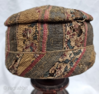 Topi (Hat) Floral Chintz Kalamkari Hat, Hand-Drawn Mordant-And Resist-Dyed Cotton,From Coromandel Coast South India. India. 

C.1825 - 1850.

Made to Order for the South East Asian Markets(20220929_152405).       