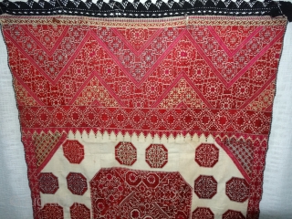 Phulkari Swatti Shawl From the Swat region of Pakistan. India.Silk embroidery on cotton,Circa Mid-19th Century.Its size is 113cmX235cm(DSC07182).
               