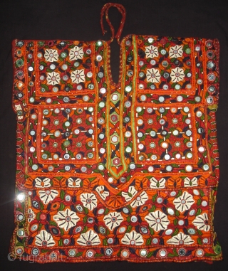 Woman's Tunic(Choli),Meghwar Group,Tharparkar Sindh Area Pakistan.L55 cm,W50 Cm.Silk-thread Embroidery,Lined with Tie and Dye Cotton(DSC05612 New).                  