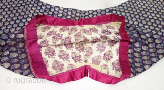  Buti Ejar (Trouer) Silk, Brocade with Silk thread and Real Gold Zari (Real Gold and Silver), 
With Inside  linen cloth is Fine Masulipatnam Kalamkari work which is 
Hand-Drawn, Mordant- And  ...