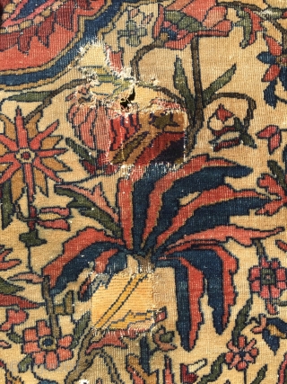 Old Sarouk Feraghan rug, I think, 203x132 cm. Amazing quality but it has wear, holes and some restauration. Just a little bleeding on the back, either from silk overcast or a fuchsine  ...