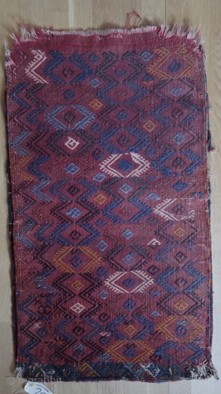 From Sonny Berntssons collection:
No 62 Gaziantep - Maras yastik 54 x 88 cm
Circa 1870 - 1910
Some damage, incl. mot as can be seen on photos.
More info if you ask.
E-mails are not delivered  ...