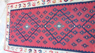 Sharkoy Kilim circa 1900 - 250 x 0,91
Contact via WhatsApp : +33 (0) 614362146                   