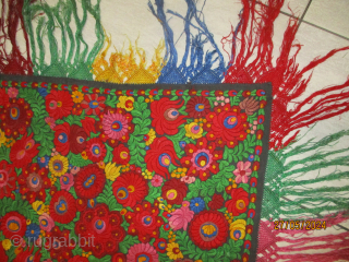 European silk embroidery, antique, 65 x 65 cm,ID: 00999
In good condition, both sides are usable.                  