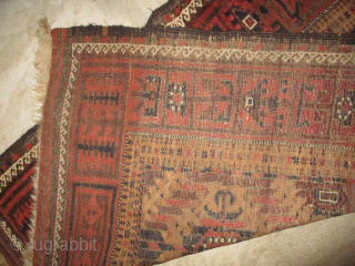 
Belutch Persian, knotted circa 1910 antique, 105 x 275 cm, ID: ES-3
Vegetable dyes, the background is knotted with camel hair, geometric design and surrounded with animals, the surrounded large border is warm  ...