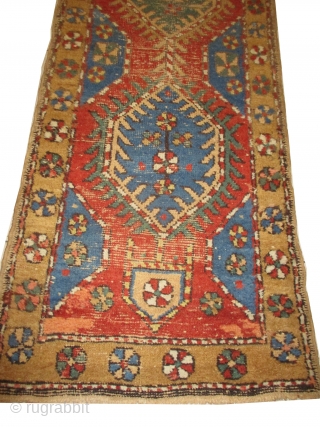 
Heriz Persian, knotted circa in 1890 antique, 72 x 242 cm, carpet ID: HM-5
The knots are hand spun wool, certain places the pile is used, geometric design, in its original shape.  