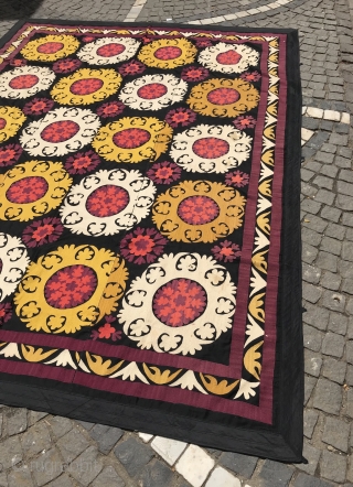 Vintage Uzbek Suzani bedcover 

100% handmade

Size: 250 cm X 195 cm


Suzani

Suzani is a type of embroidered and decorative tribal textile made in Tajikistan, Uzbekistan, Kazakhstan and other Central Asian countries.

Suzanis usually have  ...