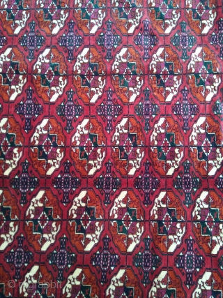 Vintage turkmen handmade carpet

Size : 10 feet x 8,50 feet

                       