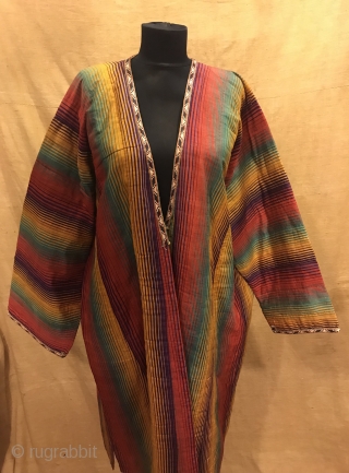 Uzbek Vintage silk ikat chapan clothes, ethnic tribal unique silk robe caftan 

Size 
Height : 120 cm
Under arm : 75 cm
Shoulder size : 60 cm

Fast shipping worldwide 

Thank you visiting for my  ...