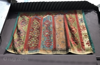 Fragment of an Anatolian kilim so called Saf . Cool piece ! Size : 182x122cm
Circa 1850 or 3/4 years before:-) price : SOLD.          