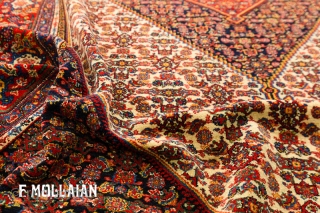 Beauitiful Antique Persian Senneh Warp Silk Rug, ca. 1900,

Already land from wonderland,

197 × 130 cm (6' 5" × 4' 3")             