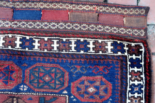 Large Baluch "Star" Bag Face-- approx 32 × 34”

Most Baluch “star” bags have octagonal hearth medallions; this one is square with unusual purple dye. Large, book-worthy old collector’s piece.

Ex James Douglas personal  ...