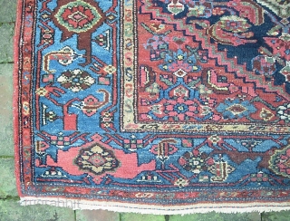 Hamadan. 4 ft 3 x 6 ft 5. West Persian Village rug with white anchor medallion and turtle border. We just posted a whole slug of fresh stuff. Check it out @  ...