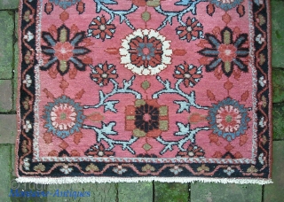 Mehriban-- 2 ft 6 x 6 ft 1. Attractive Mina khani variant. We just posted a whole slug of fresh stuff. Check it out @ http://www.montaine-antiques.com/oriental-rugs/       