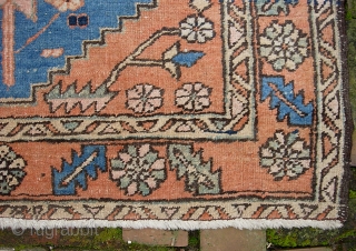 Heriz or Bakshaish (I cant tell the difference)-- 3 ft 5 inches x 5 ft 11 inches.  Open primitive design with very soft colors.  A very decorative piece and a  ...