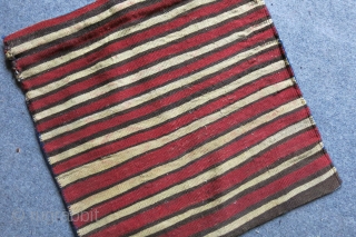 Caucasian - Shirwan kilim bag. natural colors in good condition. Little part folded inside and turned into a pillow cover. Circa 1900 or earlier- Size : 26" X 25" - 66 cm  ...