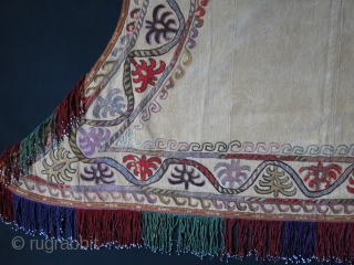 Kirgiz ceremonial horse blanket, silk and wool embroidery on hand loomed cotton. Corroded reds are wool. Printed cotton backing. Circa 1900 - 1920, size : 34" by 56" at bottom - 140  ...