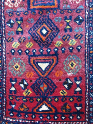 South Eastern Anatolia Gaziantep - Kurdish yastik- antique pillow cover. very fine high altitude wool with natural colors. circa 1900 - 1920 - size : 29" X 18,5" -- 74 cm X  ...