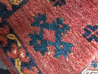 Turkmen Ersary torba, all wool natural colors and full pile. close up images show real colors. Circa 1900 - size : 60" X 17" - 152 cm X 43 cm   