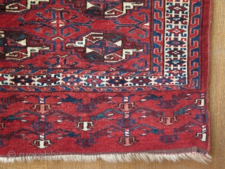 Turkmen Yomud chuval. Great full pile and good condition. Size: 73 cm x 111 cm - 28.5" x 48.5"              