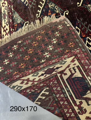 Antique Turkmen main-carpet woven by the Yomud tribe. Beautiful Dyrnak Gul Design. Size: circa 290x170cm / 9’6ft by 5’6ft http://www.najib.de             