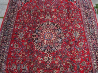 Semi-Antique Persian Bidjar carpet . Decorative carpet of good quality and excellent condition . Size : ca 320cm x 210cm ( 10'5''ft x 6'9''ft )        