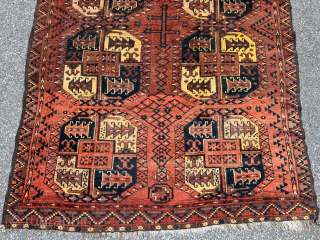 A lovely small antique Turkmen Ersari rug from the Amu Darya region. Size: 185x137cm / 6‘1ft by 4‘5ft http://www.najib.de You can also contact us through Whatsapp or telephone: +49 177 8850135  