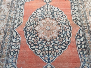 Fine antique Persian Tabriz Haji Jalili rug, size: ca. 175x125cm / 5'8''ft x 4'1''ft Age: 19th century. Some light wear in the field, www.najib.de
         