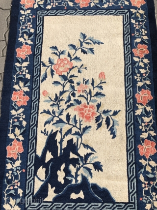 A lovely small antique Chinese Pao Tao rug, good condition. Size: 150x95cm / 5ft x 3'1''ft Would make a great wall hanging           