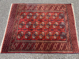 A lovely small antique Turkmen Tekke rug, age: circa 1910, size: 127x100cm / 4‘2ft by 3‘3ft http://www.najib.de you can also contact us through telephone or Whatsapp: +49 177 8850135    