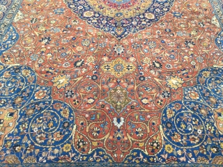 a fine Persian Tabriz carpet with an elegant drawing, fine quality. Oversize: 520x355cm / 17'1''ft x 10'7''ft Age: circa 1910, good condition. www.najib.de          