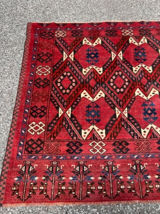 Beautiful antique Turkmen Beshir Chuval, age: 19th century. Size: 158x94cm / 5’1ft by 3ft http://www.najib.de                  