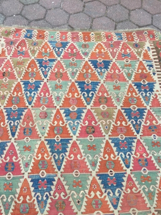 Very nice antique Anatolian Sivrihisar kilim, woven in one piece. Age: circa 1850. Size: ca. 285x157cm / 9'4''ft x 5'2''ft             