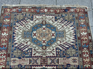 Antique Caucasian Zeywa / Zejwa rug from the East-Caucasus. Beautiful design with 2 large sunburst medallions. Light overall wear and minor corner damage. Size circa 150x117cm / 5‘ft by 3’9ft http://www.najib.de  