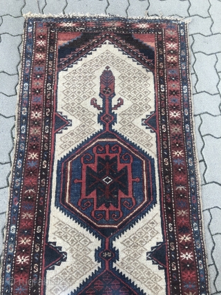 Antique Persian Hamedan runner, nice vintage look. Size: 295x88cm / 9'7''ft by 2'9''ft                    