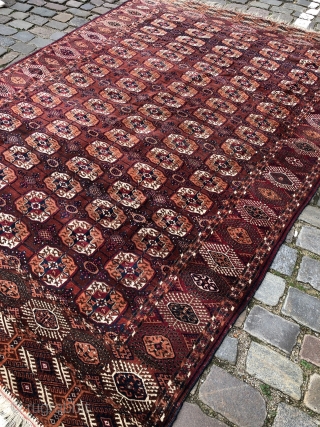 Antique Turkmen Tekke Main carpet, so-called Tekke "Buchara". Size: 330x220cm / 10'8''ft by 7'2''ft. Age: end of the 19th century             