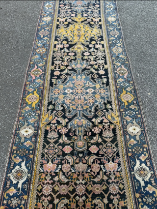 Antique Persian Malayer runner. Size: 495x117cm / 16’3ft by 3’8ft http://www.najib.de                      