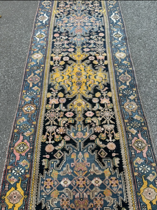 Antique Persian Malayer runner. Size: 495x117cm / 16’3ft by 3’8ft http://www.najib.de                      