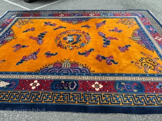 Very decorative antique Chinese carpet, beautiful tangerine field color. Size: ca. 415x320cm / 13’6ft by 10’5ft http://www.najib.de                