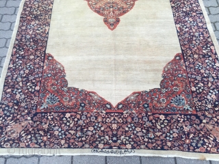 Fine antique Persian Ferahan carpet from the well known Ghazan workshop , size: ca. 335x185cm / 11ft x 6'1''ft , some wear in the upper area.       