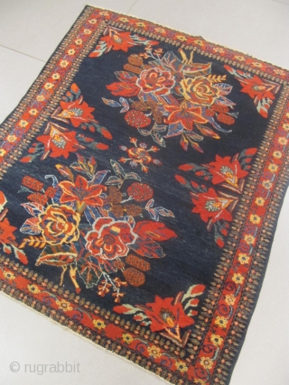 ah) Afshar Persian rug, Perfect condition
size: 125 X 105  /  4' X 3'                  