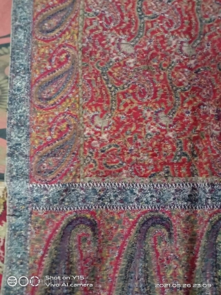 Amazing antique kashmir  jamawar shawl in very good condition it measures 113 inches by 54 inches . 9.5 feet long . 4.6 feet wide 
Very good colours 
Ask for the price  ...