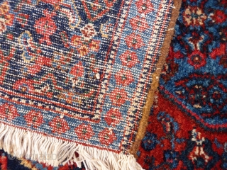 An extremely fine little rug or pushti with Herati pattern. The blue is to "dye" for, all with natural colours and is in mint condition. 107x63 cms (A1812028).

Please get in touch or  ...