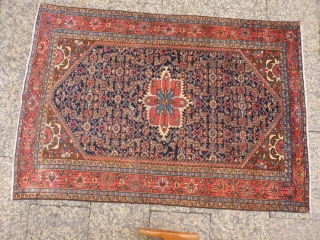 Malayer rug. Full overall pile, low in some areas. No repairs, chain secured, ready to be used. Soft shiny wool. 201x140cms, (A1604004)           