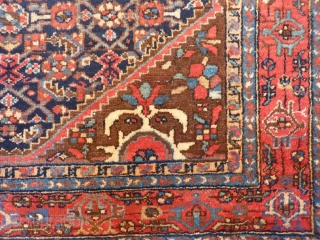 Malayer rug. Full overall pile, low in some areas. No repairs, chain secured, ready to be used. Soft shiny wool. 201x140cms, (A1604004)           