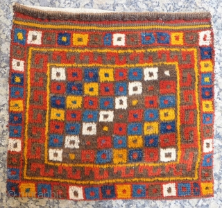 Uzbek bag. The saturated colour achieved with natural dyes, the quality of the wool, together with a gabbeh like design, make this bag a very special item. Even reminds us of some  ...