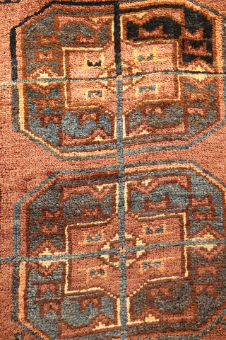 An antique big balisht or pillow case with a good design, more typical of a rug than of a pillow, that includes two huge güls as the central motif. The güls have  ...